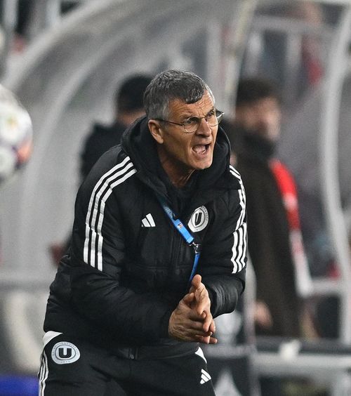 „Mi-e rușine ca antrenor” Sabău și-a pus la zid jucătorii după eșecul cu Dinamo:  „Niște blazați! Trebuie să văd cine mai are chef să lupte”