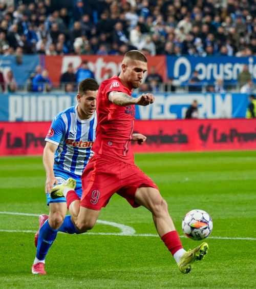 Schimbări înainte de CFR Cluj  Patronul FCSB își pune la zid jucătorii:  „Dacă n-o bat pe CFR, să se lase de fotbal!”  + Pe ce rapidist se bazează în derby-ul feroviar