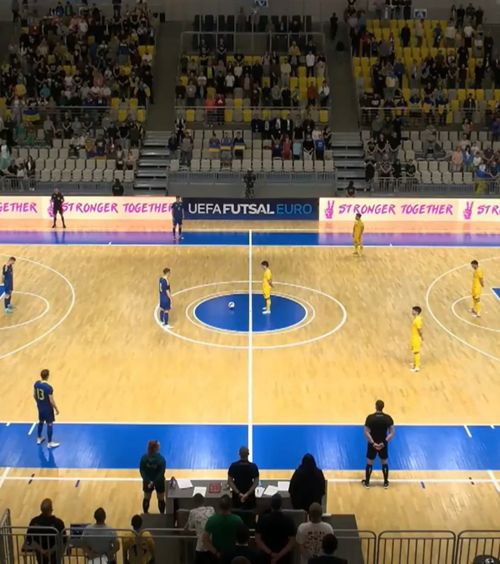 România, gest minunat   VIDEO:  Ce au făcut „tricolorii” la meciul cu Ucraina, după ce  UEFA a interzis  un moment de reculegere pentru victimele unui atac rusesc