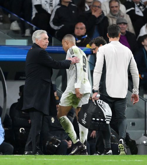 Carlo Ancelotti, viitor incert Antrenorul vorbește despre o posibilă plecare, după eliminarea lui Real Madrid:  „Nu vreau să știu”