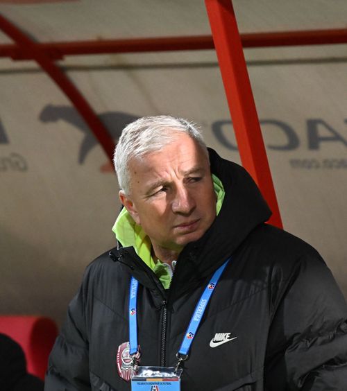 Petrescu s-a supărat pe Tachtsidis    Antrenorul lui CFR, discuție cu grecul înainte de meciul cu FCSB:    „M-a deranjat”  » De la ce a pornit totul