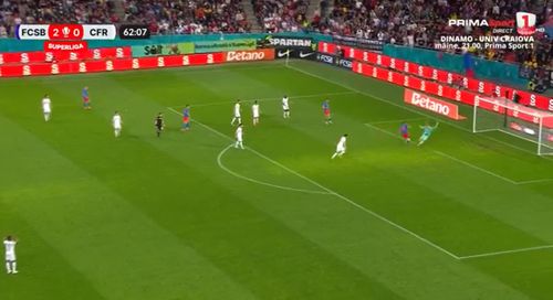 Golul marcat de Cisotti, după gafa lui Abeid în FCSB - CFR. Foto - captură Prima Sport (5).jpg