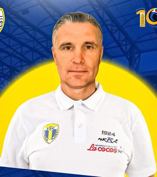 A plecat de la Petrolul   Ciprian Panait a rezistat doar o săptămână.   Motivul  despărțirii