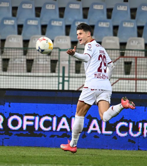 Revine Dobre sub tricolor?  Jucătorul de la   Rapid  trage tare: „Vreau să am în continuare evoluții cât mai bune”