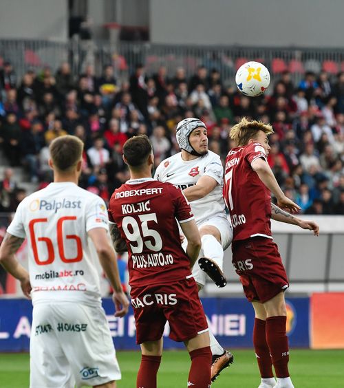 Hermannstadt - Rapid 2-1  Sibienii se califică în finala Cupei României după un gol în   minutul 90+4
