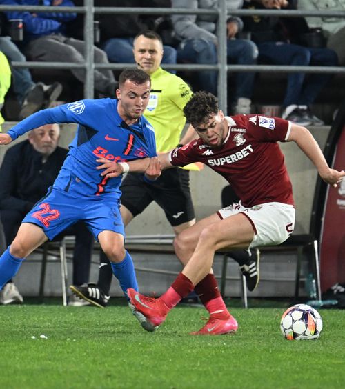 „Nu trebuia să intre!”  Basarab Panduru l-a  criticat dur pe tânărul jucător de la FCSB: „Din momentul ăla,   s-a jucat 10 contra 9”