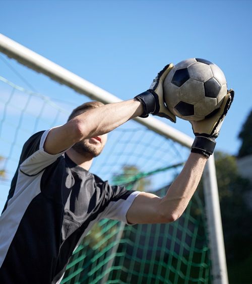 Sancțiune record  Un portar din Franța a fost    suspendat pentru 30 de ani!