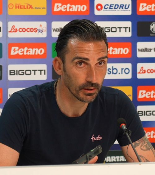  „O repriză fantastică”    Charalambous,  impresionat de jucătorii săi:   „3-0 la pauză  spune totul despre atitudine”
