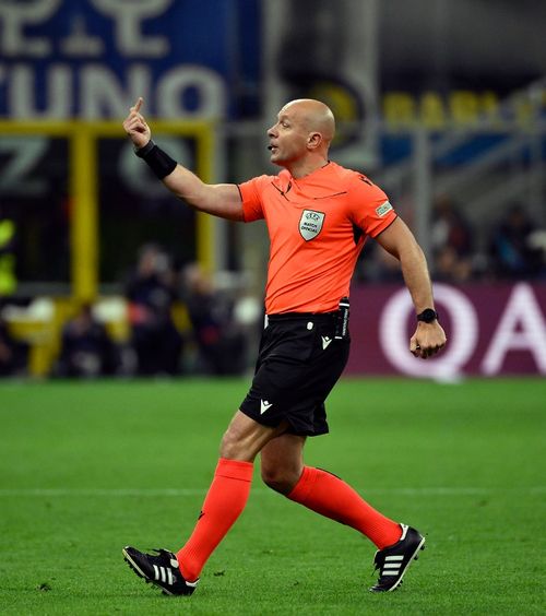 A greșit Marciniak?  Un fost arbitru spaniol a   clarificat  toate deciziile controversate luate de „central” în meciul Inter - Barcelona