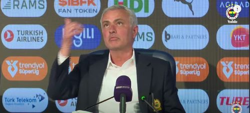 Jose Mourinho, ironie după Basaksehir - Fenerbache 1-4/ Foto: captură ecran Youtube @Fenerbache.jpg