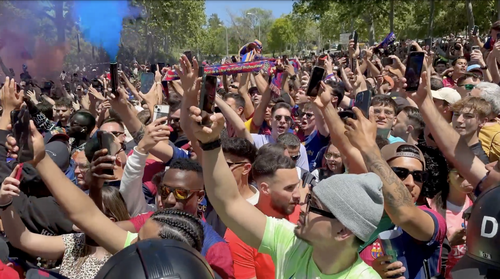 Fanii Barcelonei înainte de El Clasico (foto: captură X Mundo Deportivo)