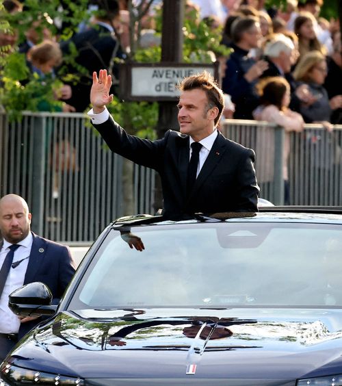 Supermașina lui Macron  Președintele Franței e primul șef de stat cu autoturism oficial 100% electric.    Unicul model blindat!