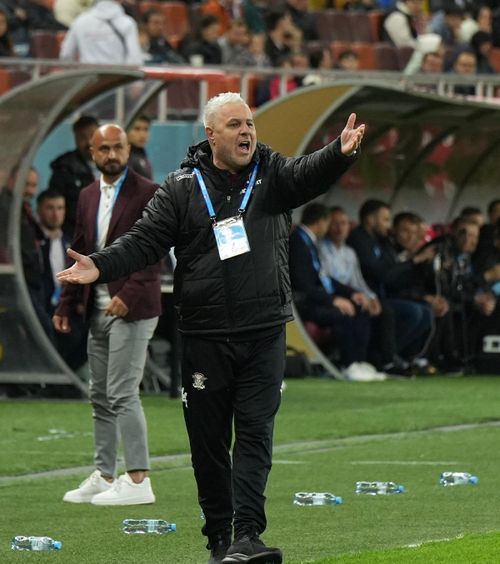 „Am capotat”     Șumudică, nemulțumit:  „Nu sunt singurul care trebuie să răspundă” + Laudă FCSB: „Cea mai bună din România”