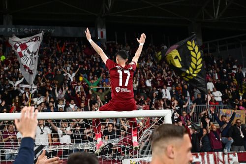 Jucătorii de la CFR Cluj sărbătoresc după câștigarea Cupei României FOTO Raed Krishan/GOLAZO.ro