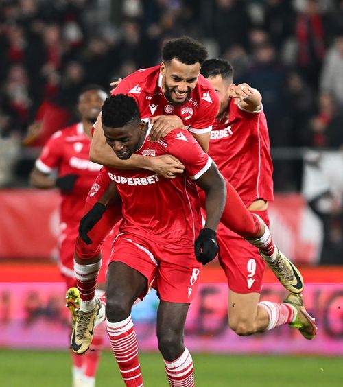 „E fantastic, are acea liniște”   Fotbalistul lui Dinamo pe care Sabău   l-ar transfera  pentru a câștiga titlul cu U Cluj