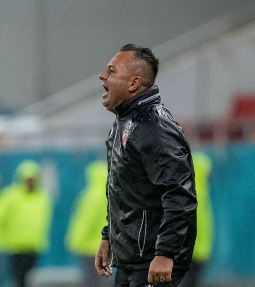 „Trebuia să fie mai multă unitate”  Florentin Petre,   dezamăgit  după înfrângerea cu U Cluj: „La noi dacă lipsesc doi titulari, e o problemă”