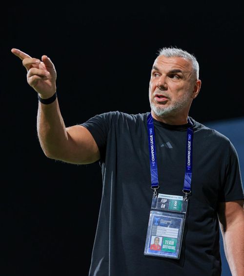 „Mi-am adus aminte de Boro”     Cosmin Olăroiu  a câștigat Liga Campionilor Asiei 2. Care este următoare țintă a tehnicianului român