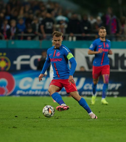 Olaru, replică pentru Balaj     Căpitanul de la FCSB:  „El ştie cum au câştigat campionatul” » MM Stoica a intervenit