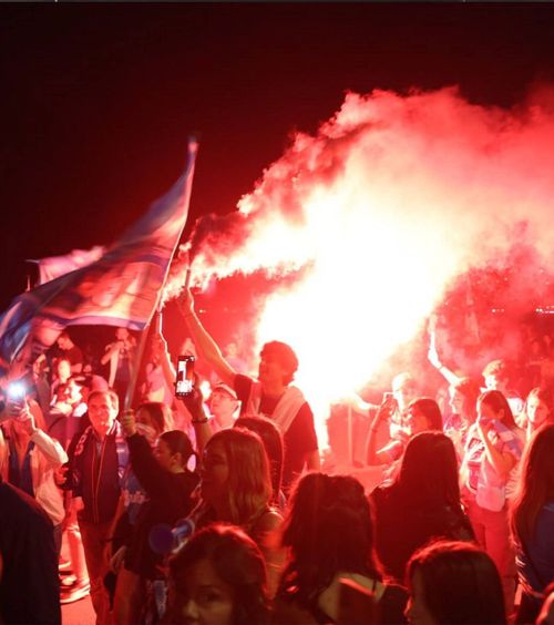Haos în Napoli  Artificiile au rănit mai mulți oameni decât de Revelion +   TikToker arestat  și o tentativă de evadare