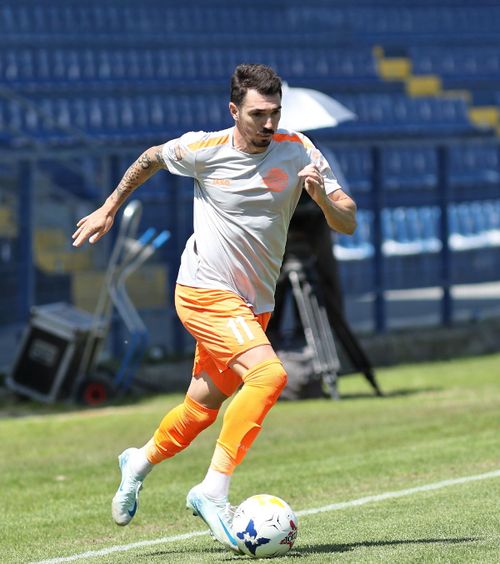 „Ar fi un vis să promovăm”    Gavrilaș și Huiban,  eroii lui Metaloglobus în meciul tur cu Poli Iași, încrezători pentru retur: „De ce să nu profităm?”