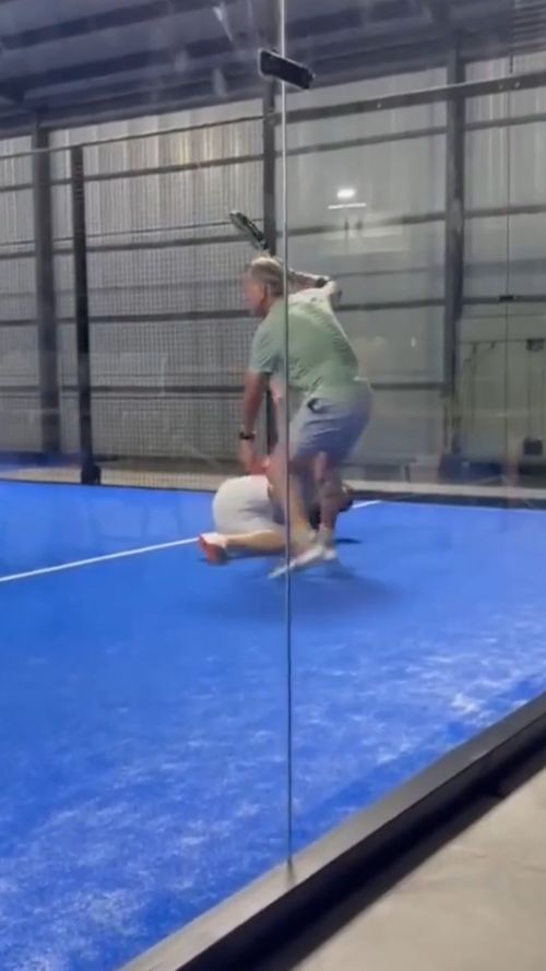 Bătaie generală la un meci de padel din Costa Rica/ Foto:Captură Ecran lanacion.com.jpeg