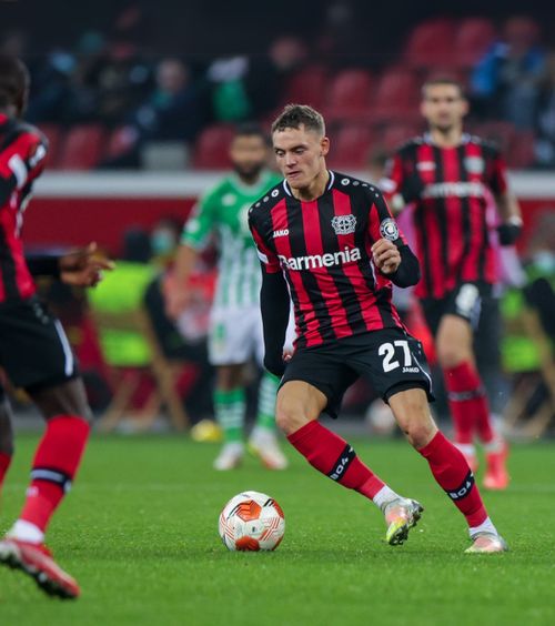 Real Madrid nu renunță la Wirtz   Xabi Alonso vrea   să-l deturneze  din drumul spre Liverpool