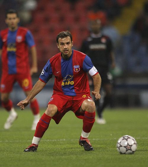 „Cel mai tensionat meci”  Sorin Paraschiv, dezvăluiri despre   sfertul „UEFAntastic”  cu Rapid: „Nu voiam să jucăm cu ei”