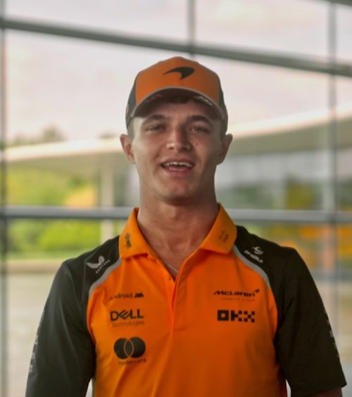 Banca Transilvania la McLaren    VIDEO.  Compania din Cluj va apărea pe monopostul și pe căștile piloților liderului din   Formula 1