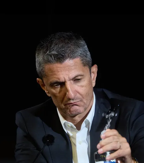 „Tata mă sună când pierd”     Răzvan Lucescu,  confesiuni despre relația cu părinții săi: „Nu vă puteți imagina ce mesaje îmi dă”