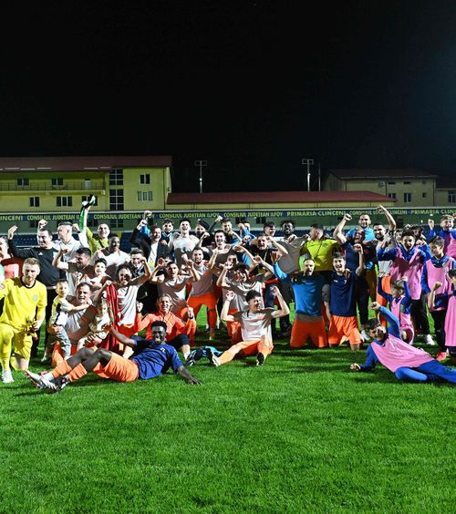 Metaloglobus a scris istorie  Bucurie fără margini la Clinceni, după promovarea în Liga 1 »   Ianis Zicu a plâns pe teren!