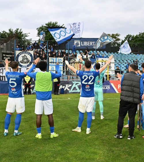 Farul și-a găsit „decar”    Trei oferte tari  pentru jucătorul lăudat de Mihai Stoica!