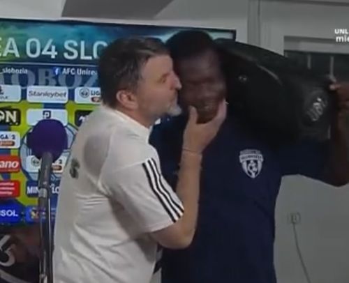 Sărbătoare la Unirea Slobozia după menținerea în Liga 1. Foto - captură Prima Sport (10).jpg