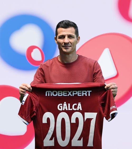 „Îmi era dor de liniște la Rapid”   Costel Gâlcă, primit cu brațele deschise de fanii giuleșteni:   „Emană seriozitate și profesionalism”