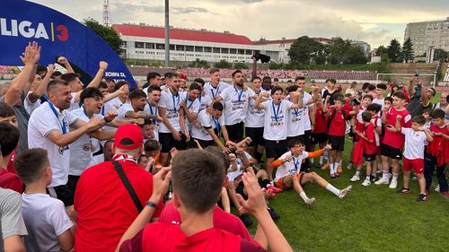 CS Dinamo a promovat în Liga 2/ Foto: Iosif Popescu - GOLAZO.ro.jpeg