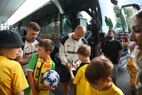 Sosirea României la hotelul din Viena. FOTO Raed Krishan GOLAZO (8).jpg