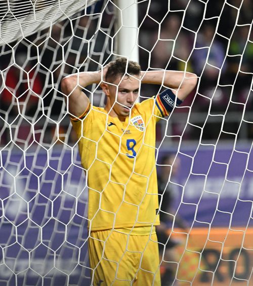 Probleme pentru Lucescu și Pancu  Louis Munteanu   a părăsit  lotul naționalei mari! Ce s-a întâmplat și unde va ajunge atacantul
