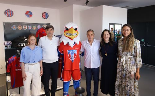 Deschidere magazin Steaua FOTO FB Steaua (6).jpg