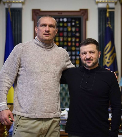 „Îi dau casa mea”  Oleksandr Usyk îl cheamă pe   Donald Trump în Ucraina:  „Vino să vezi bombe și rachete în fiecare noapte”