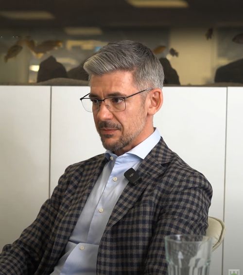 „Nu negociem cu «teroriștii»”    Dinamo  ar putea lua măsuri împotriva lui Vasile Șiman: „Trebuie să apărăm interesele clubului”