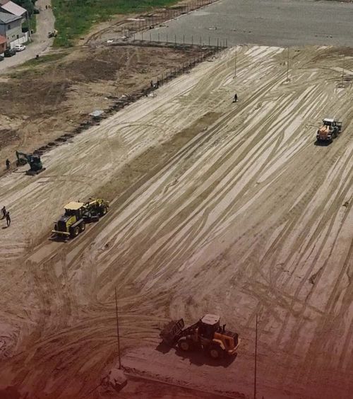 Centrul Rapid-Mobexpert   Prima fază a construcției a   bazei de antrenament a giuleștenilor,  aproape de finalizare