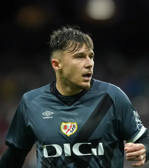 Rațiu, dorit în Serie A    AS Roma și Lazio,   „meci” pentru fundașul român