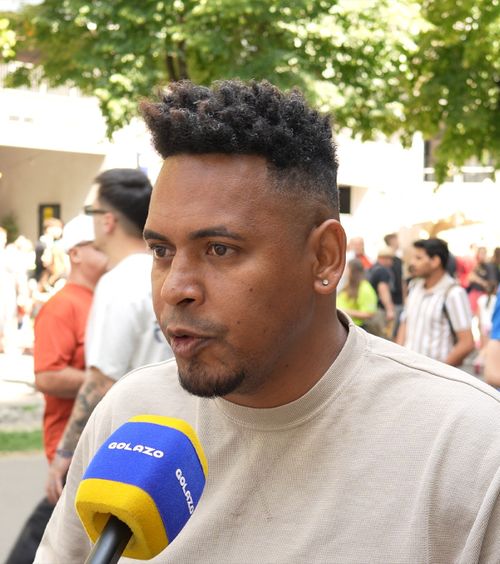 Fotbal cu zâmbetul pe buze   Eric va juca la Sports Festival împotriva   idolului Ronaldinho : „Omul e adevărata magie”