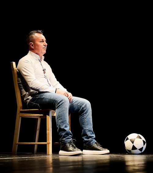 „Aud că  fotbaliștii sunt milionari, aroganți”    Florentin Petre, despre   percepția  față de fotbaliști: „Fotbalul cerne, e greu”