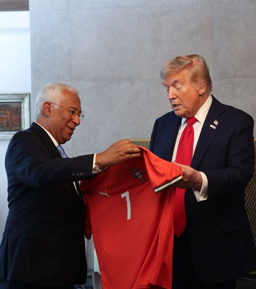 Mesaj de pace pentru Trump     Cristiano Ronaldo  i-a trimis o dedicație specială președintelui SUA, în contextul politic agitat la nivel mondial