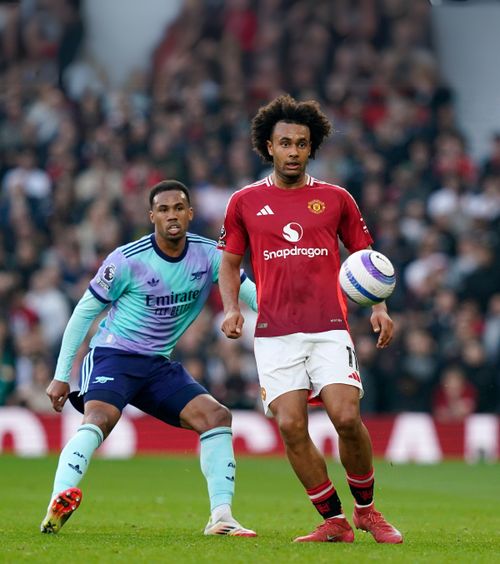 Program Premier League  Echipa lui Radu Drăgușin întâlnește o nou-promovată în   prima etapă  » Când au loc cele mai așteptate derby-uri