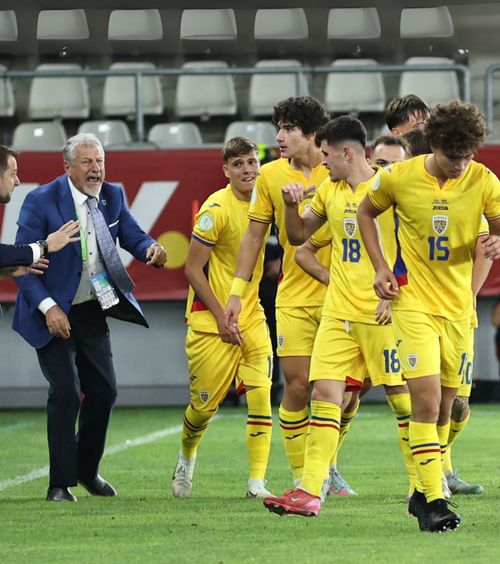 „N-au telefoanele în orele de odihnă”  Ion Marin face noi precizări, pentru   GOLAZO.ro,  în   scandalul telefoanelor : „Le lasă într-un loc bine stabilit”