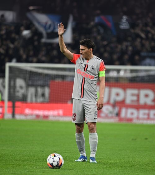 Staff-ul FCSB a rămas mască  Gestul surprinzător făcut de   vedeta campioanei  în Olanda! Ce s-a întâmplat în cantonament