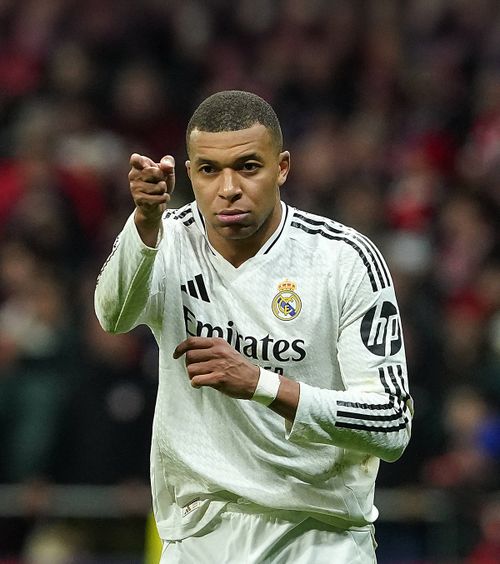 Probleme pentru Mbappe    FOTO:  Starul lui Real Madrid   a pierdut masă musculară  în urma virusului care l-a ținut departe de teren la Mondialul Cluburilor