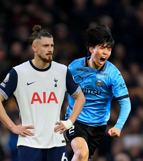 Concurență pentru Drăgușin  Tottenham   a transferat   unul dintre cei mai promițători fundași centrali 