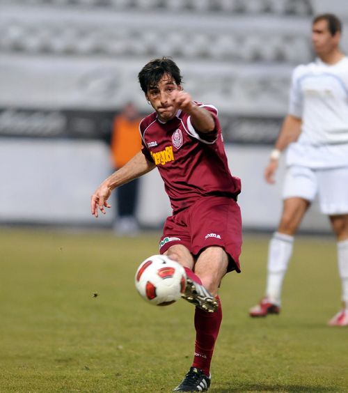 Vizită specială  Cum arată acum unul dintre   cei mai de succes  jucători din istoria lui CFR Cluj: a vizitat azi clubul, alături de familie